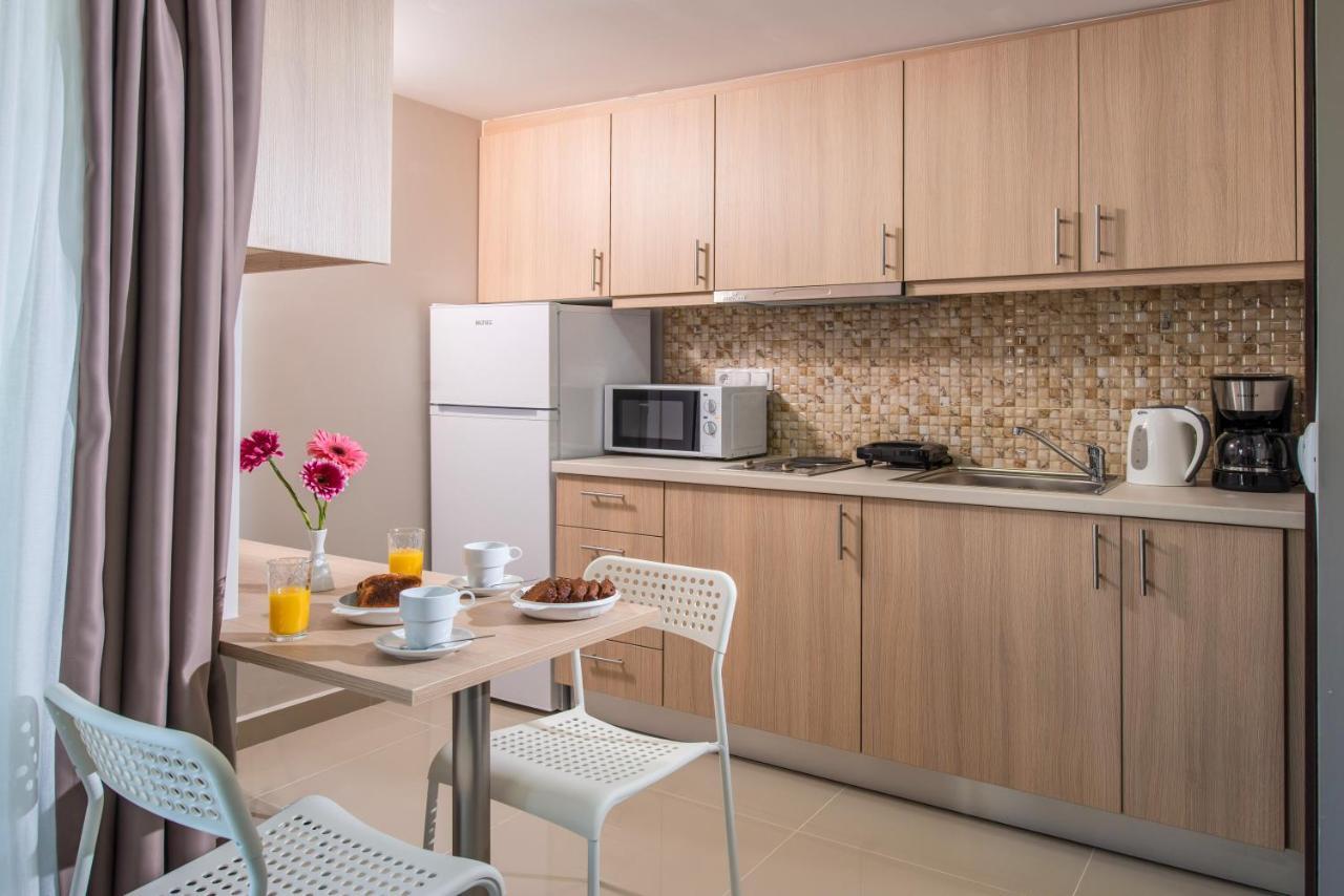 Dorian Boutique Hotel-Apartments แอร์ซอนิสซอส ภายนอก รูปภาพ