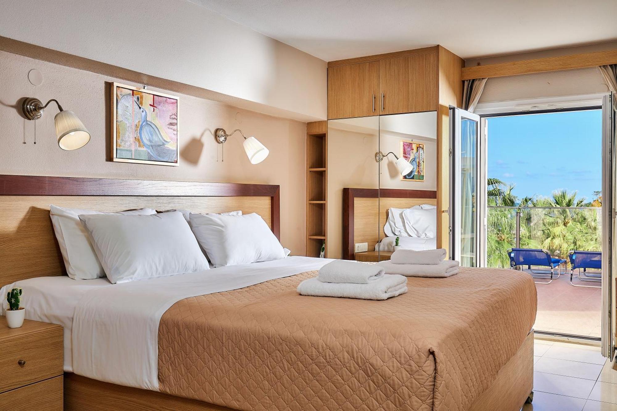 Dorian Boutique Hotel-Apartments แอร์ซอนิสซอส ภายนอก รูปภาพ